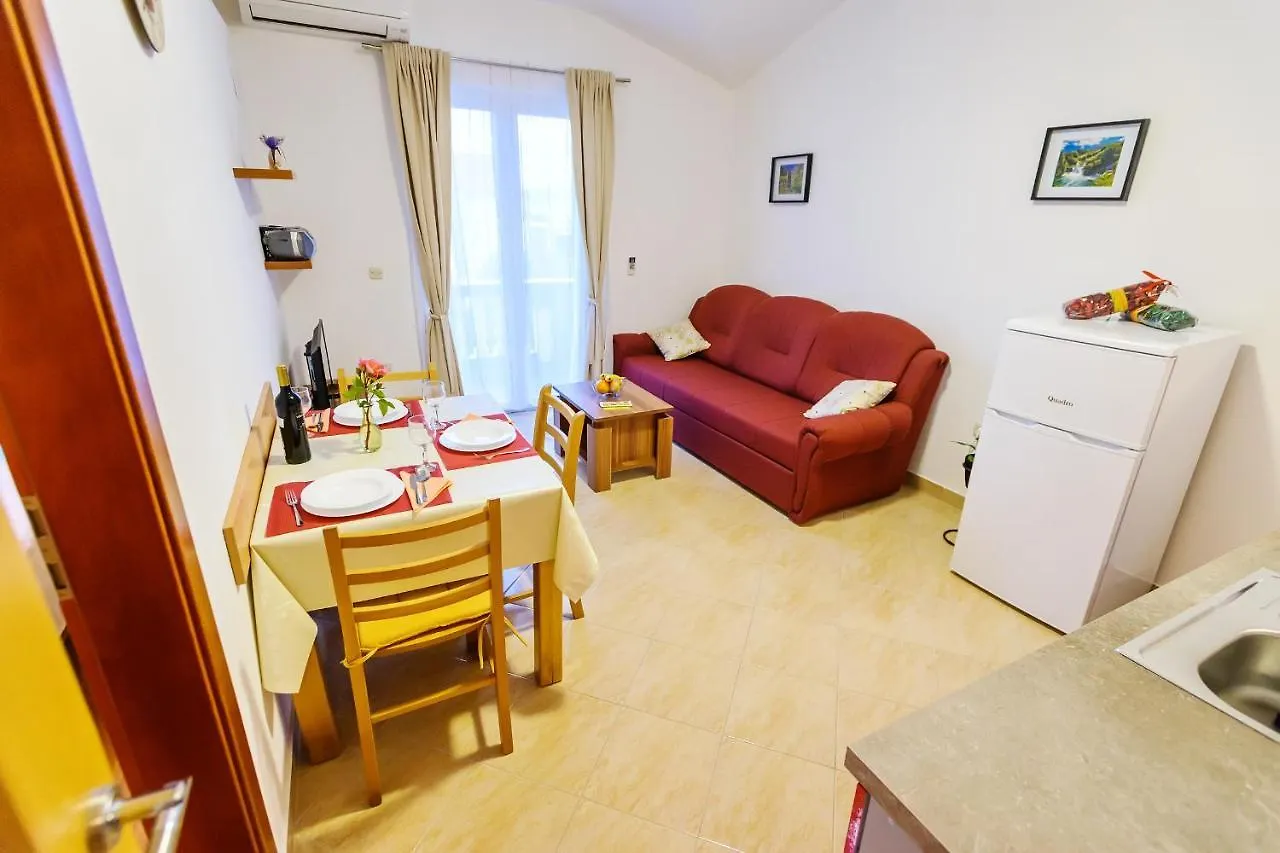 Guest house Apartmani Nena Zadar