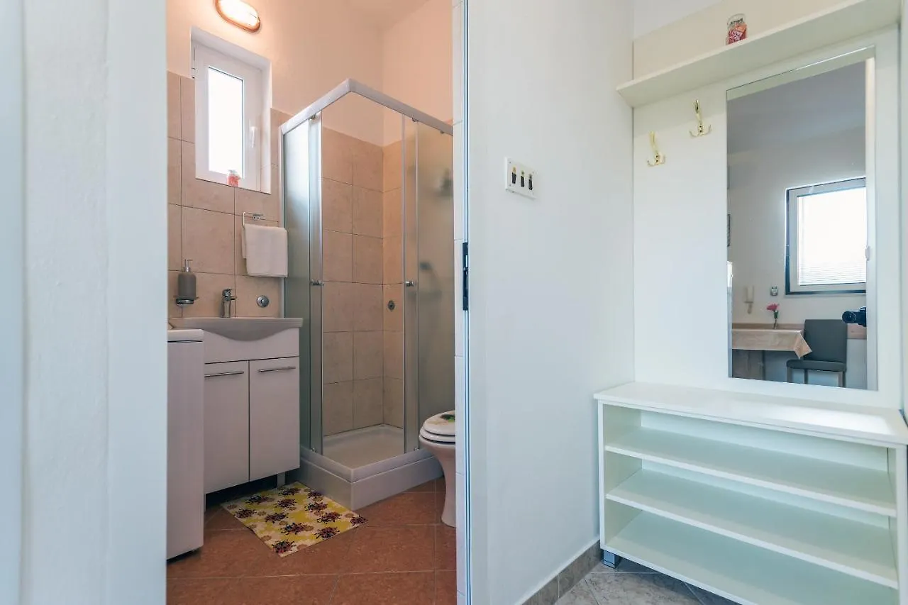 Guest house Apartmani Nena Zadar