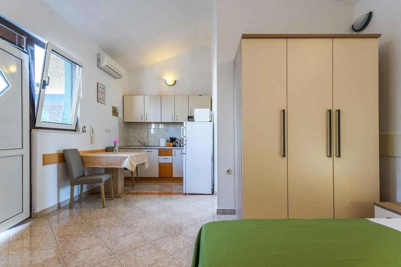 Apartmani Nena Zadar Guest house