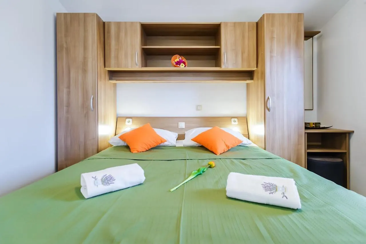 Apartmani Nena Zadar 0*,  Croatia
