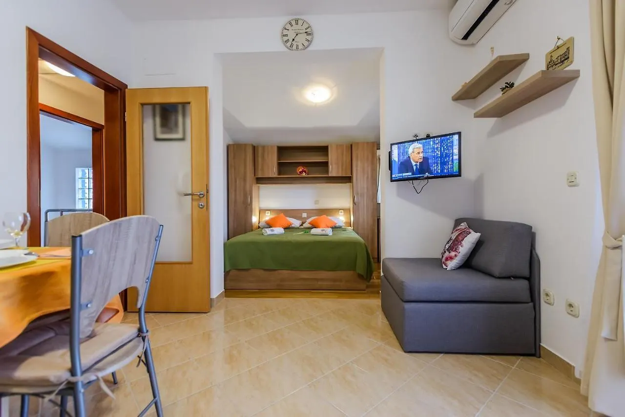 Apartmani Nena Zadar 0*,  Croatia
