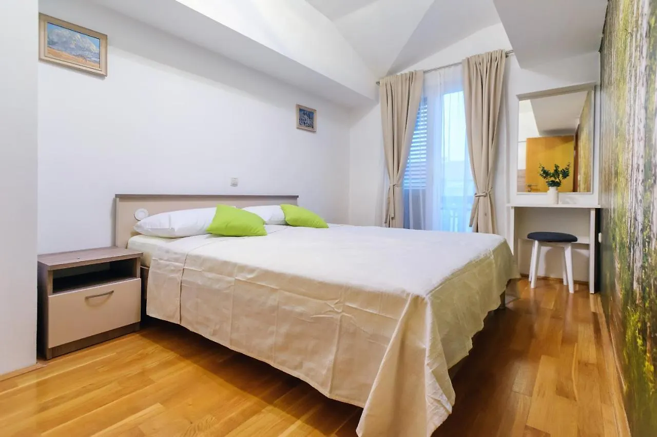 Apartmani Nena Zadar 0*,